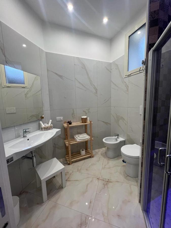 Goldenhouse Hotell Napoli Eksteriør bilde