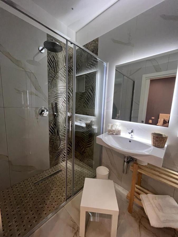 Goldenhouse Hotell Napoli Eksteriør bilde