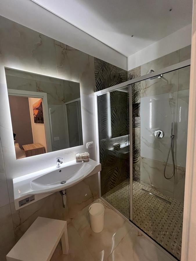Goldenhouse Hotell Napoli Eksteriør bilde